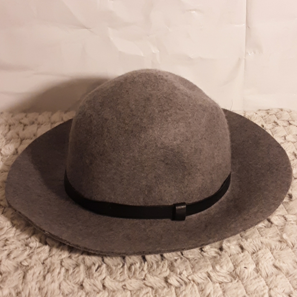 Wool Hat - Picture 2 of 4